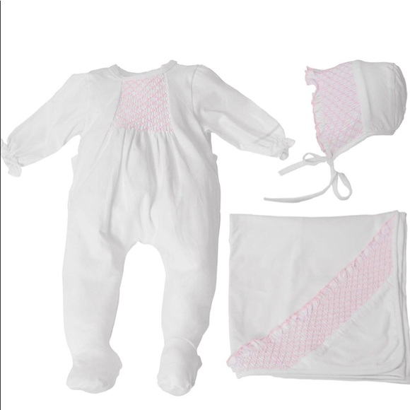 cream bebe Other - 2 matching sets - pink/white and blue/white